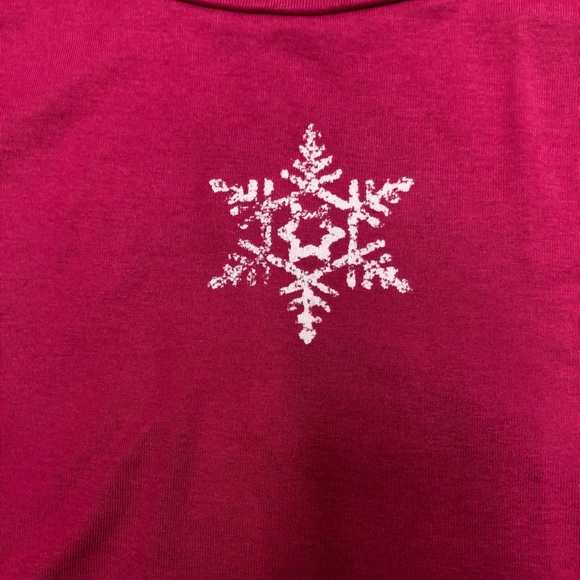 Fun Snowflake long sleeve tshirt fr Talbots in festive pink! - Picture 2 of 8